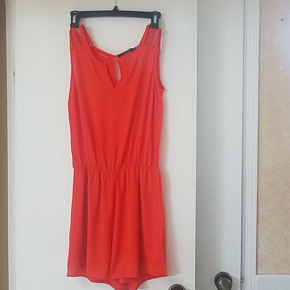 Romper - Picture 2 of 6